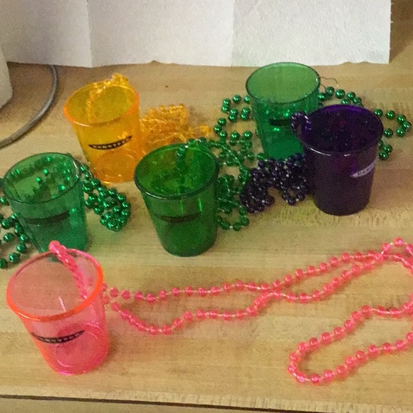 6 pc. Necklaces Shot Glasses - Picture 7 of 7